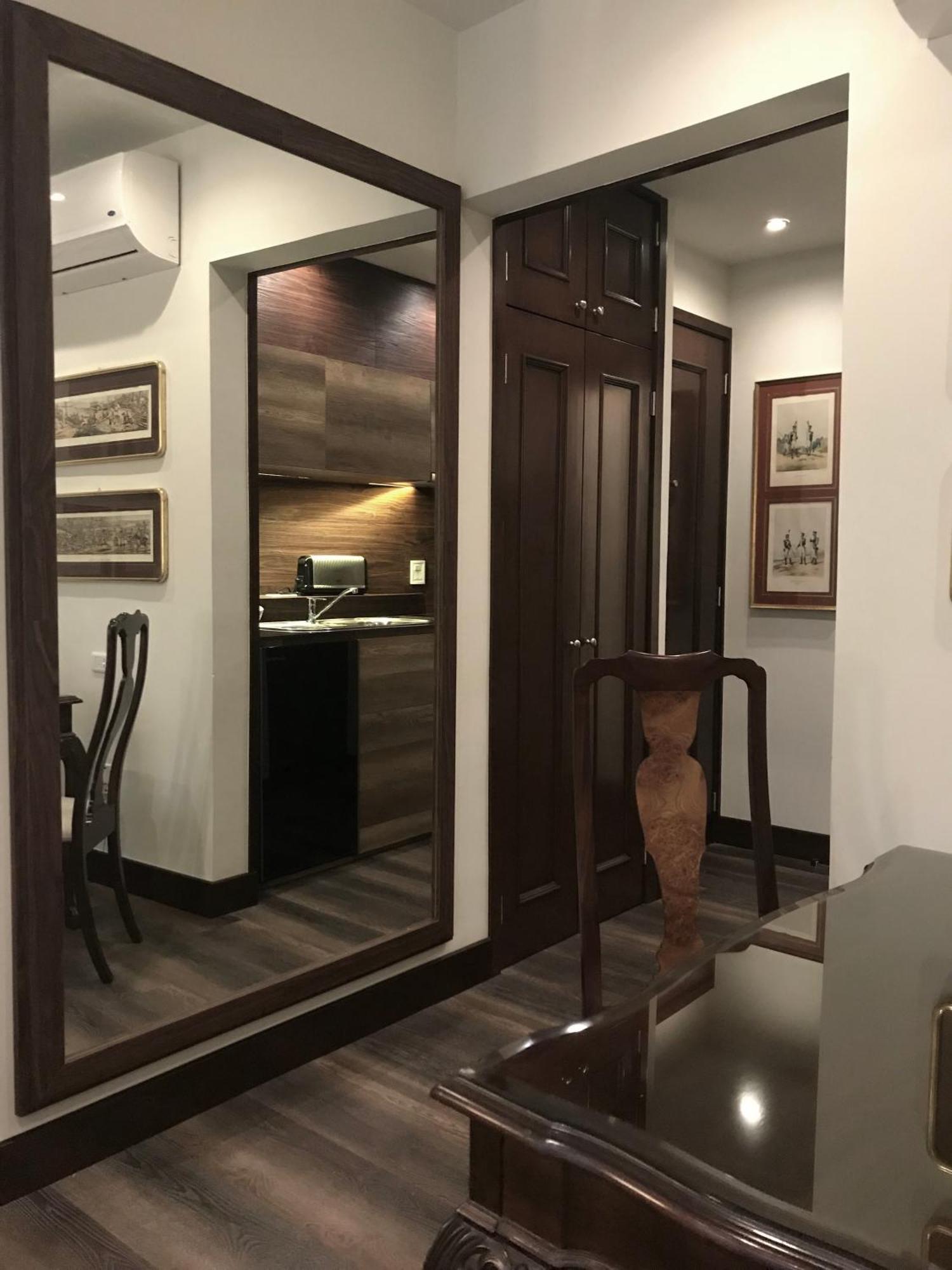 Casa Corp Boutique Suites In Condesa メキシコシティ エクステリア 写真