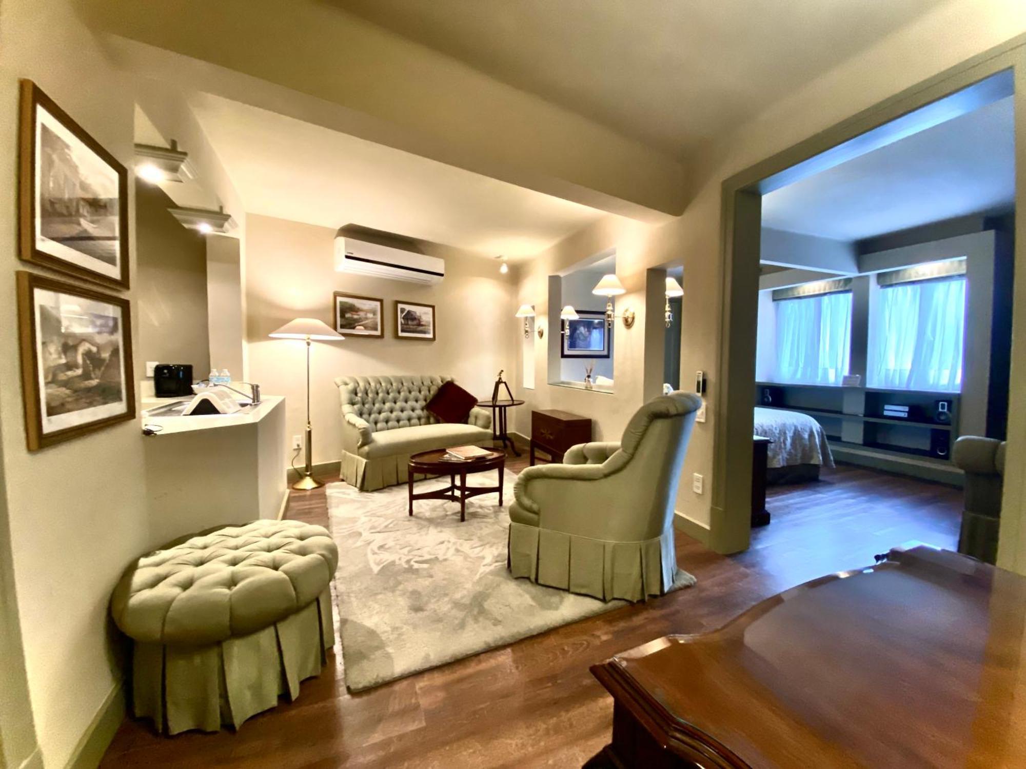 Casa Corp Boutique Suites In Condesa メキシコシティ エクステリア 写真